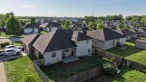 Emergency roof repair springfield mo: who to call